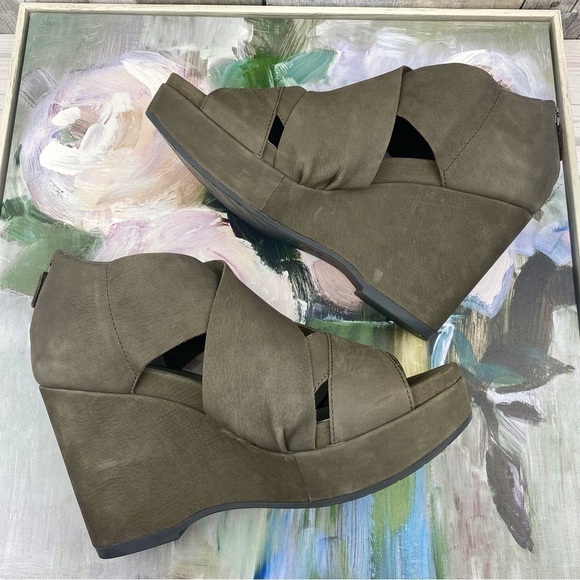 Eileen Fisher Bella Leather Wedge Sandals in Grey Size 9.5 New! - Picture 6 of 13
